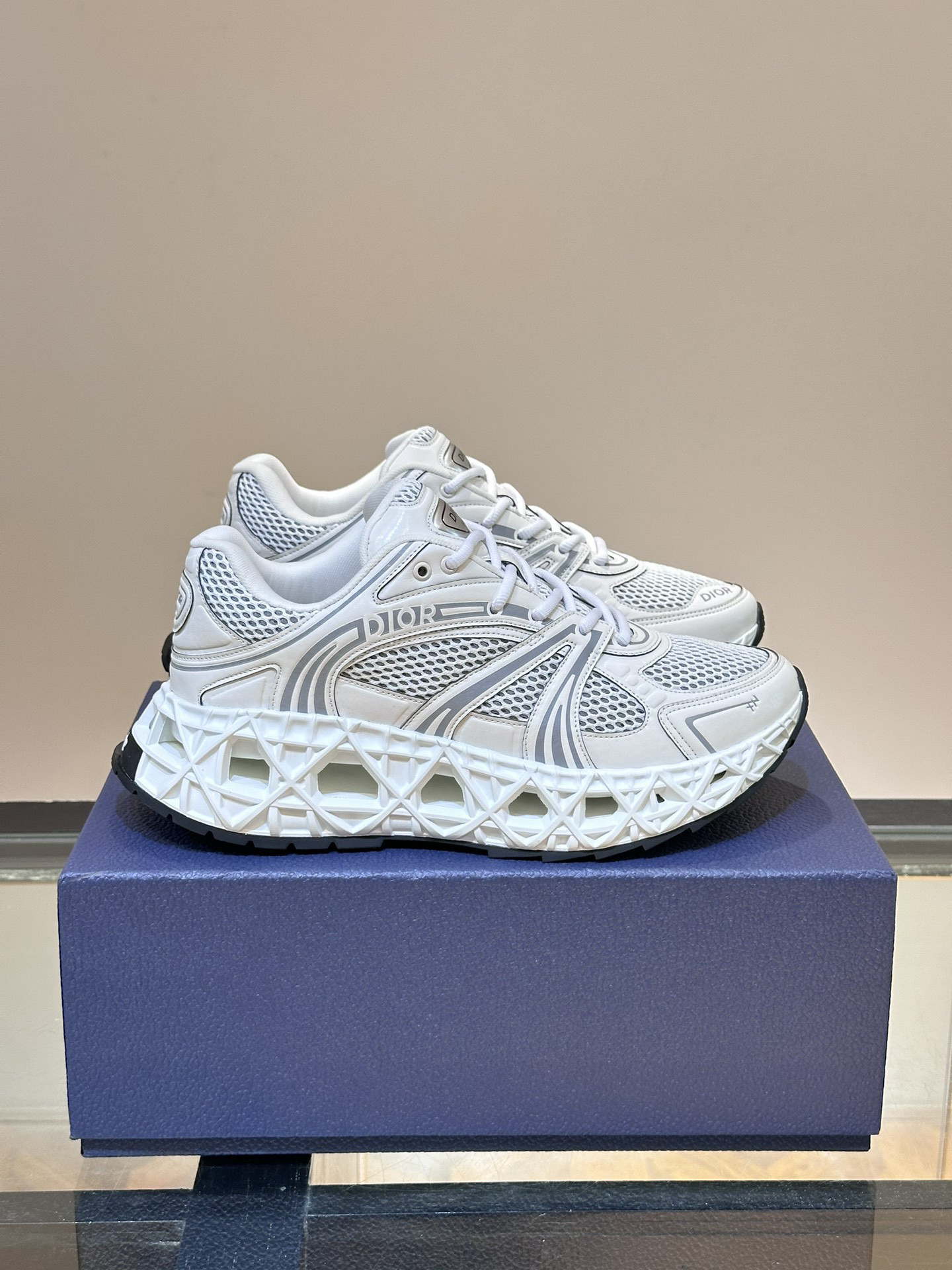 DIO* SNEAKER DIO* SNEAKER