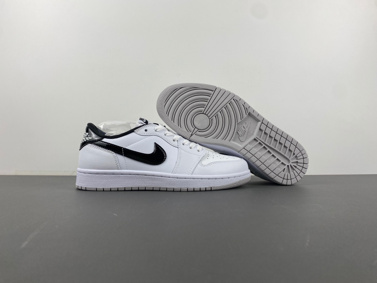 air jordan 1 low ''85 "metallic black" fb9933-102