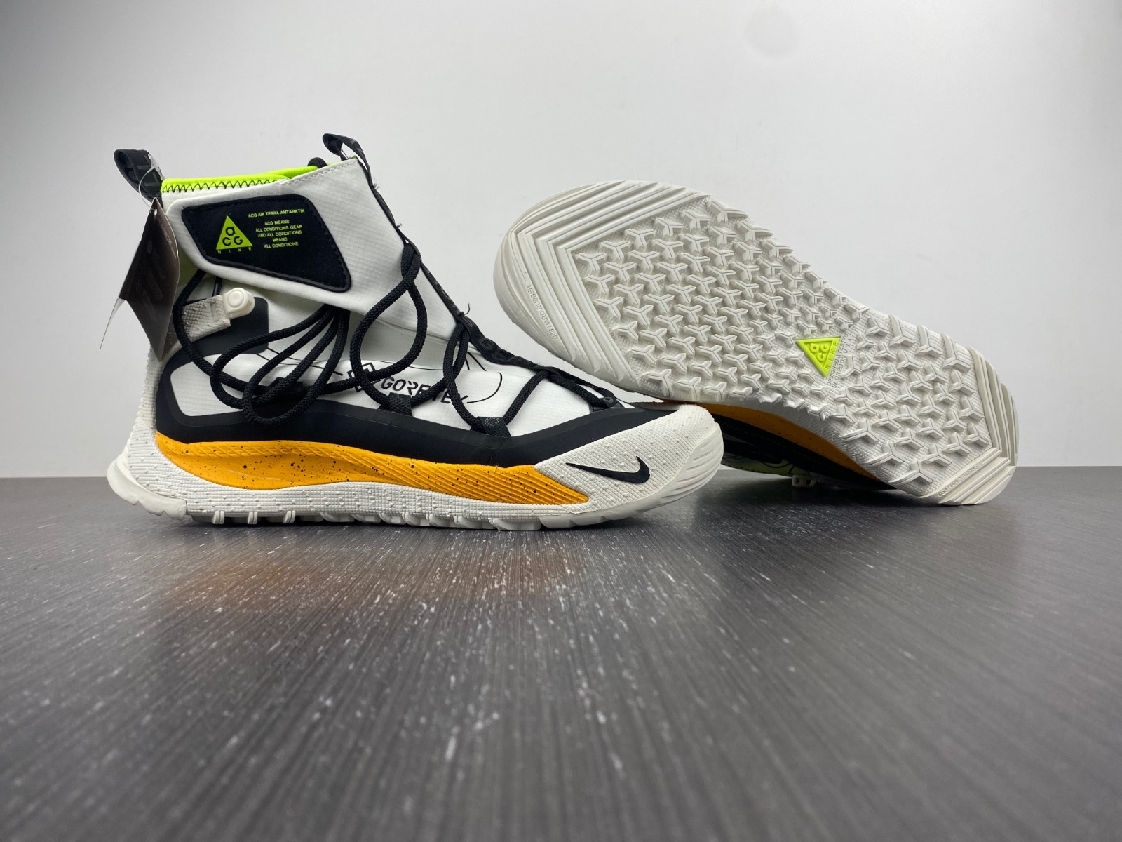 nike acg air terra antarktik gore-tex ''university gold'' bv6348-100 nike acg air terra antarktik gore-tex ''university gold'' bv6348-100
