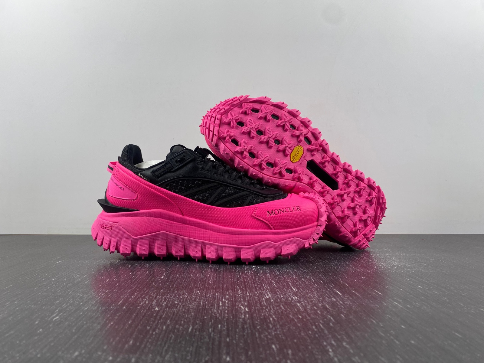 moncler trailgrip gore-tex moncler trailgrip gore-tex