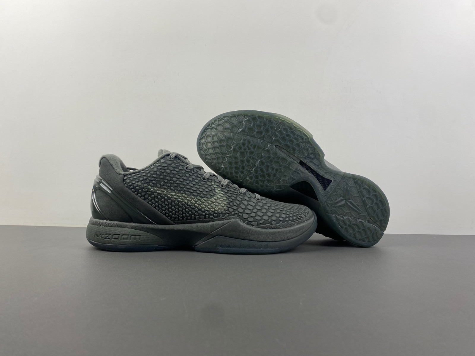 nike kobe 6 ''fade to black'' 869457‑007 nike kobe 6 ''fade to black'' 869457‑007