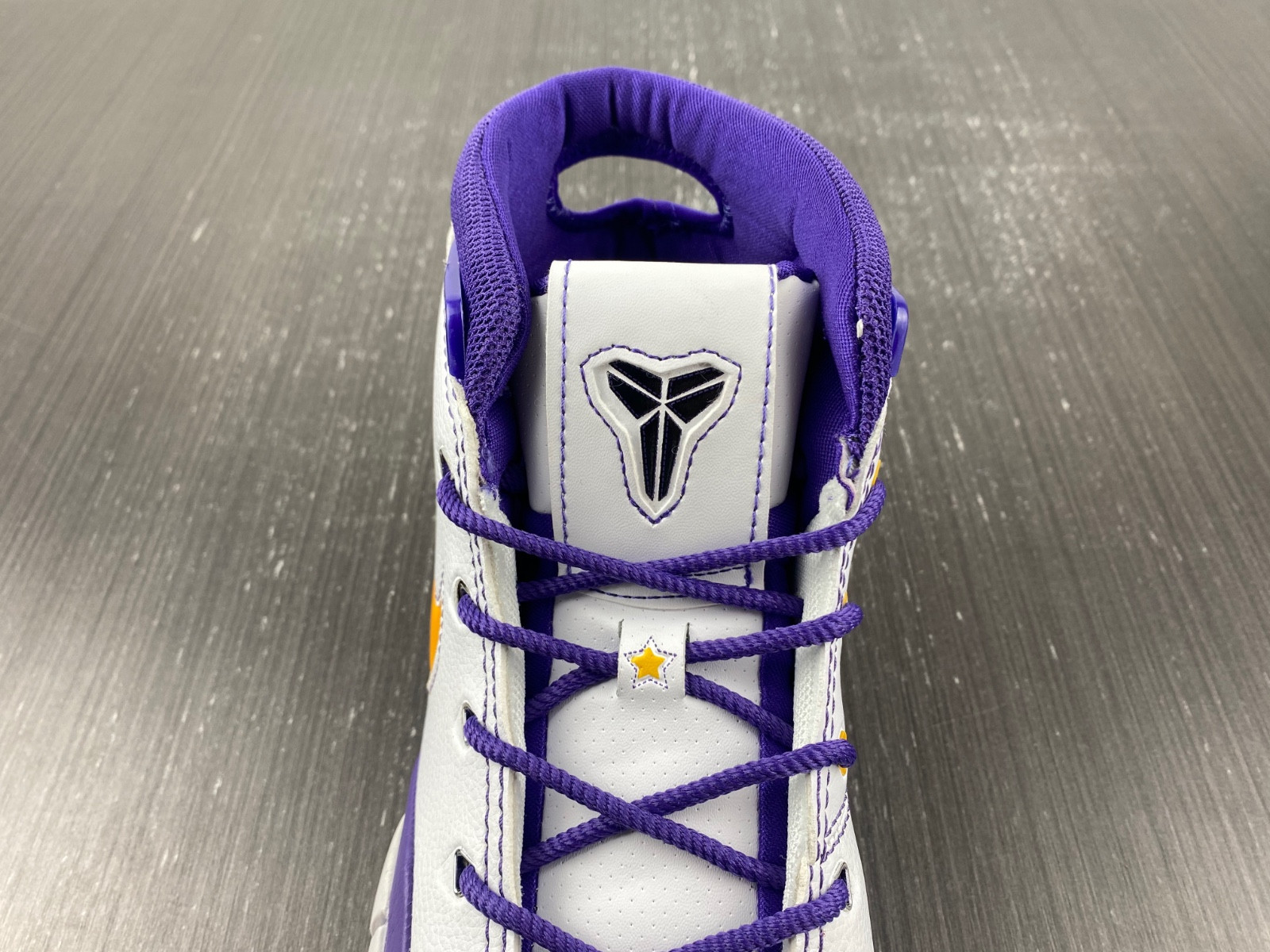 nike zoom kobe 1 protro
