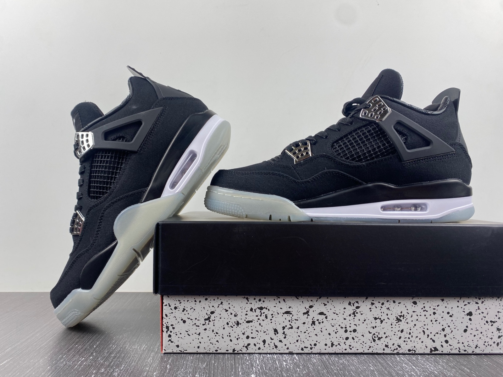 eminem x Ca*ha*t x air jordan 4 retro