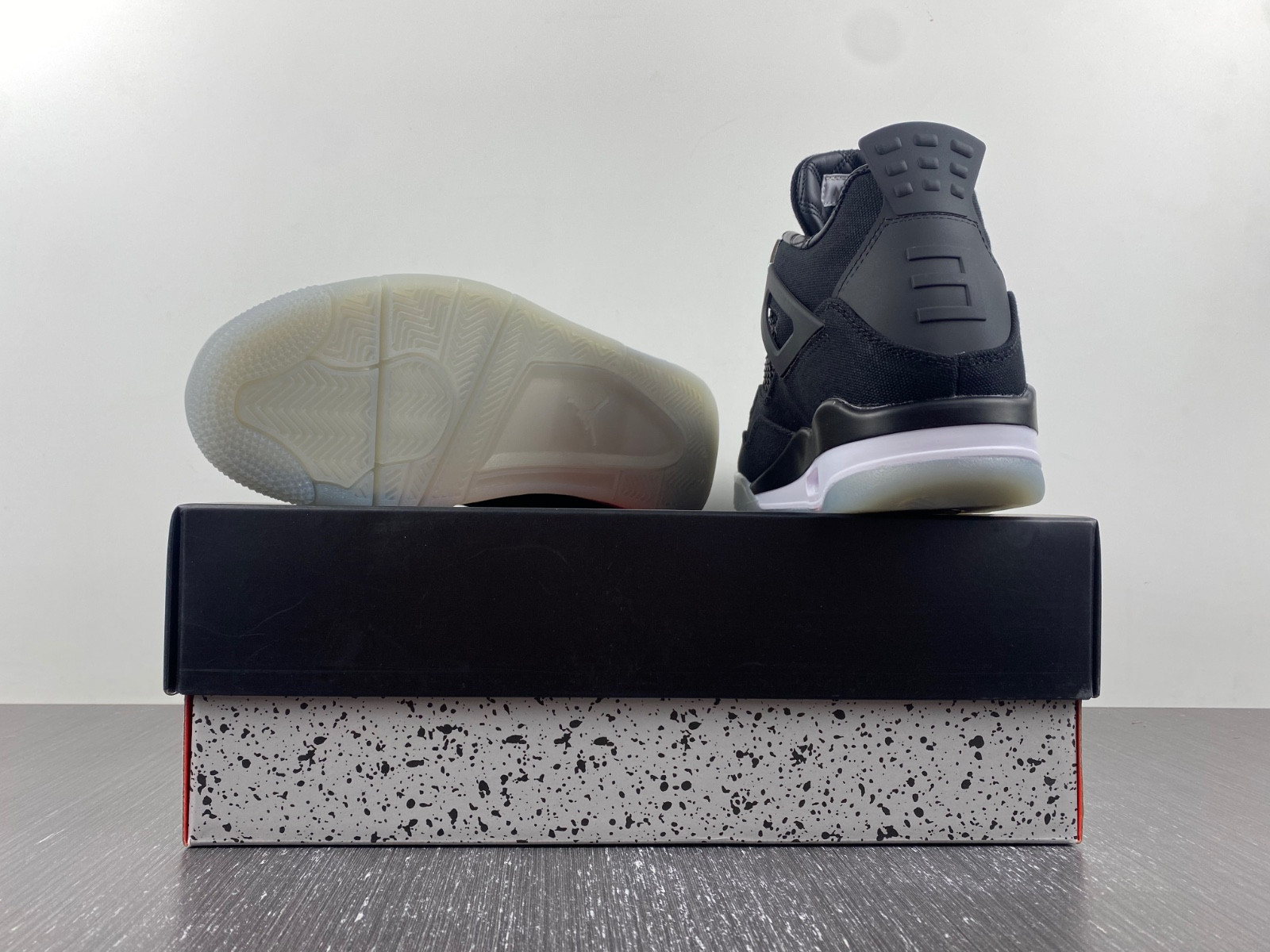 eminem x Ca*ha*t x air jordan 4 retro