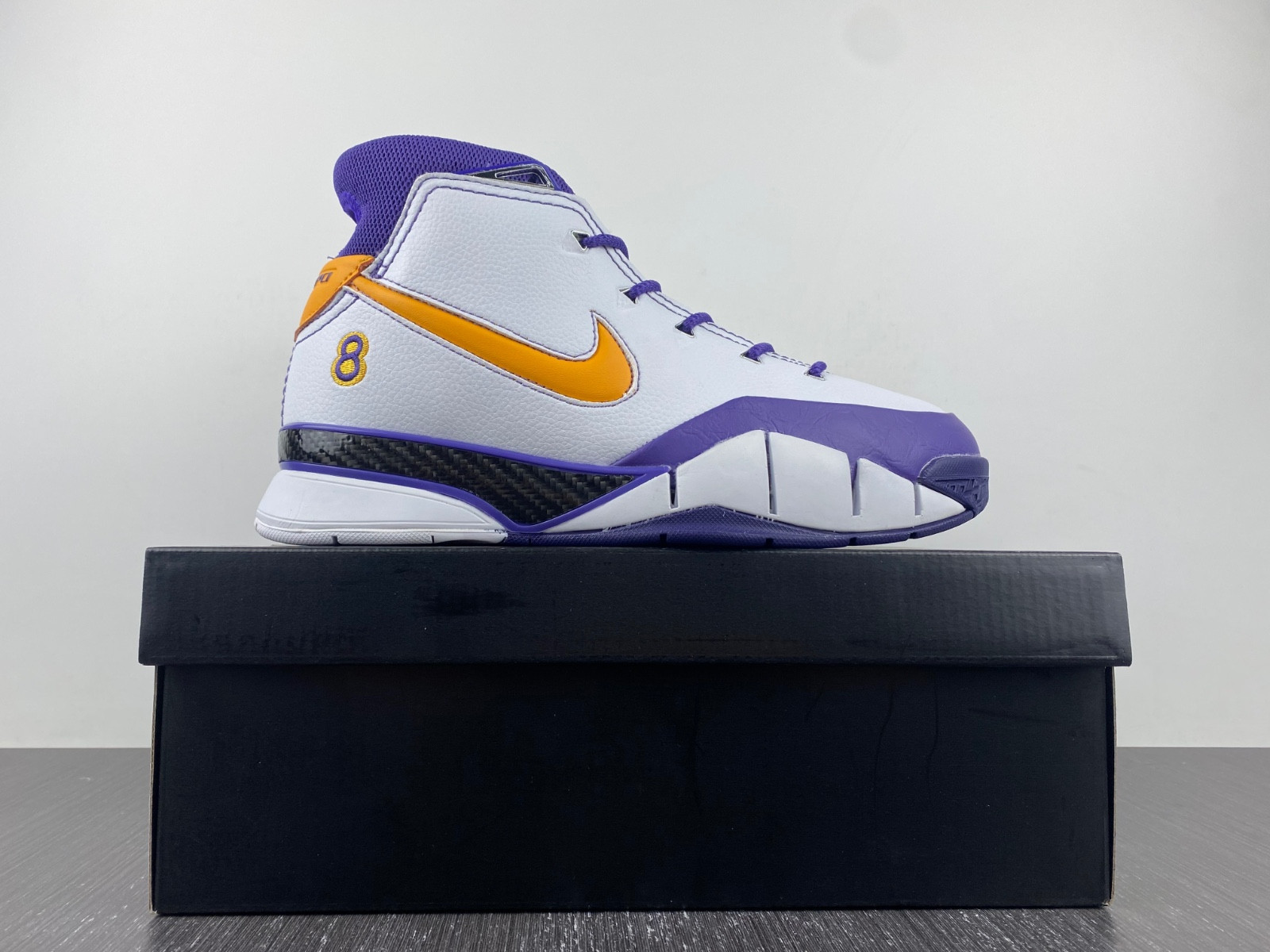nike zoom kobe 1 protro