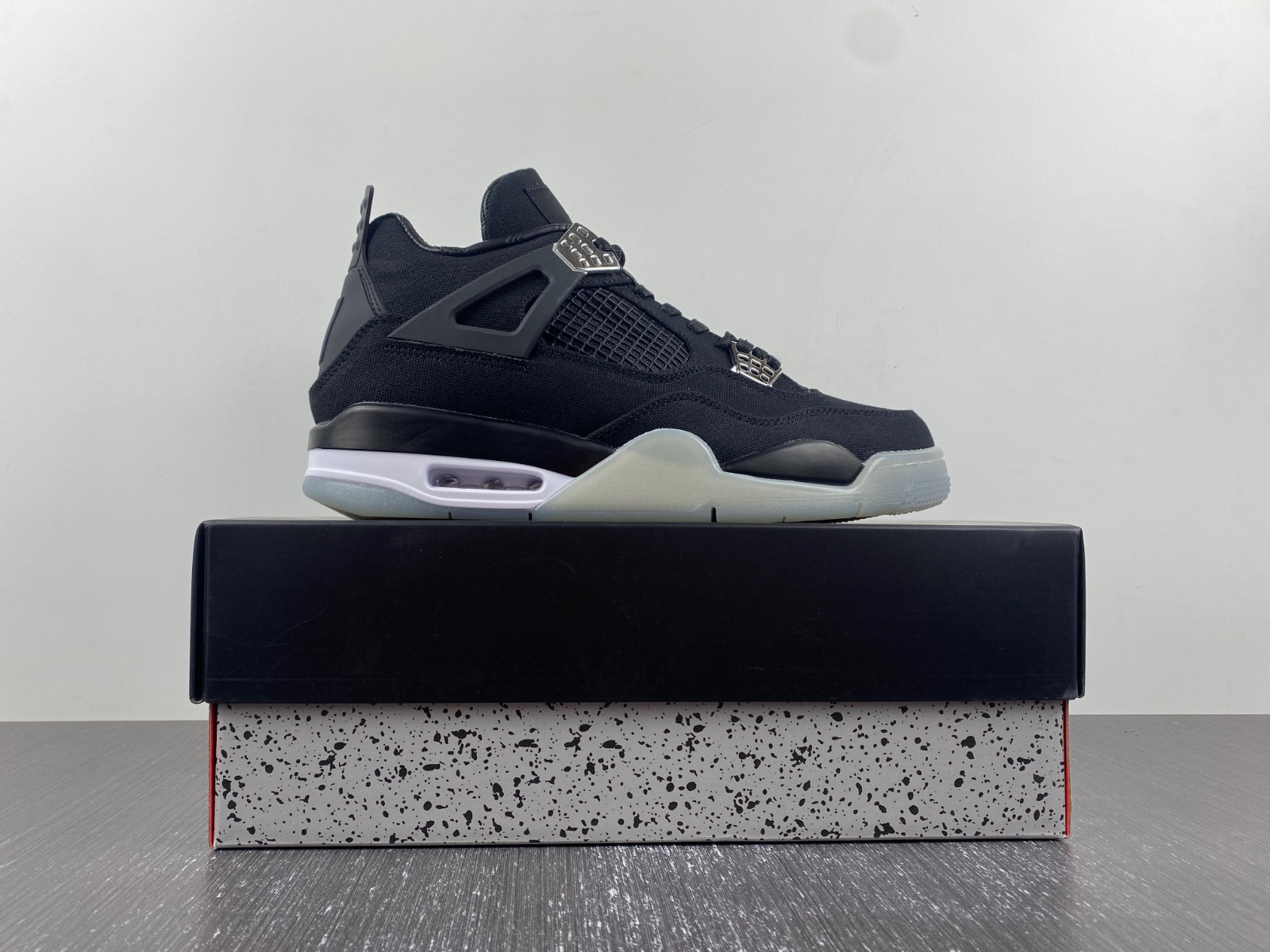 eminem x Ca*ha*t x air jordan 4 retro