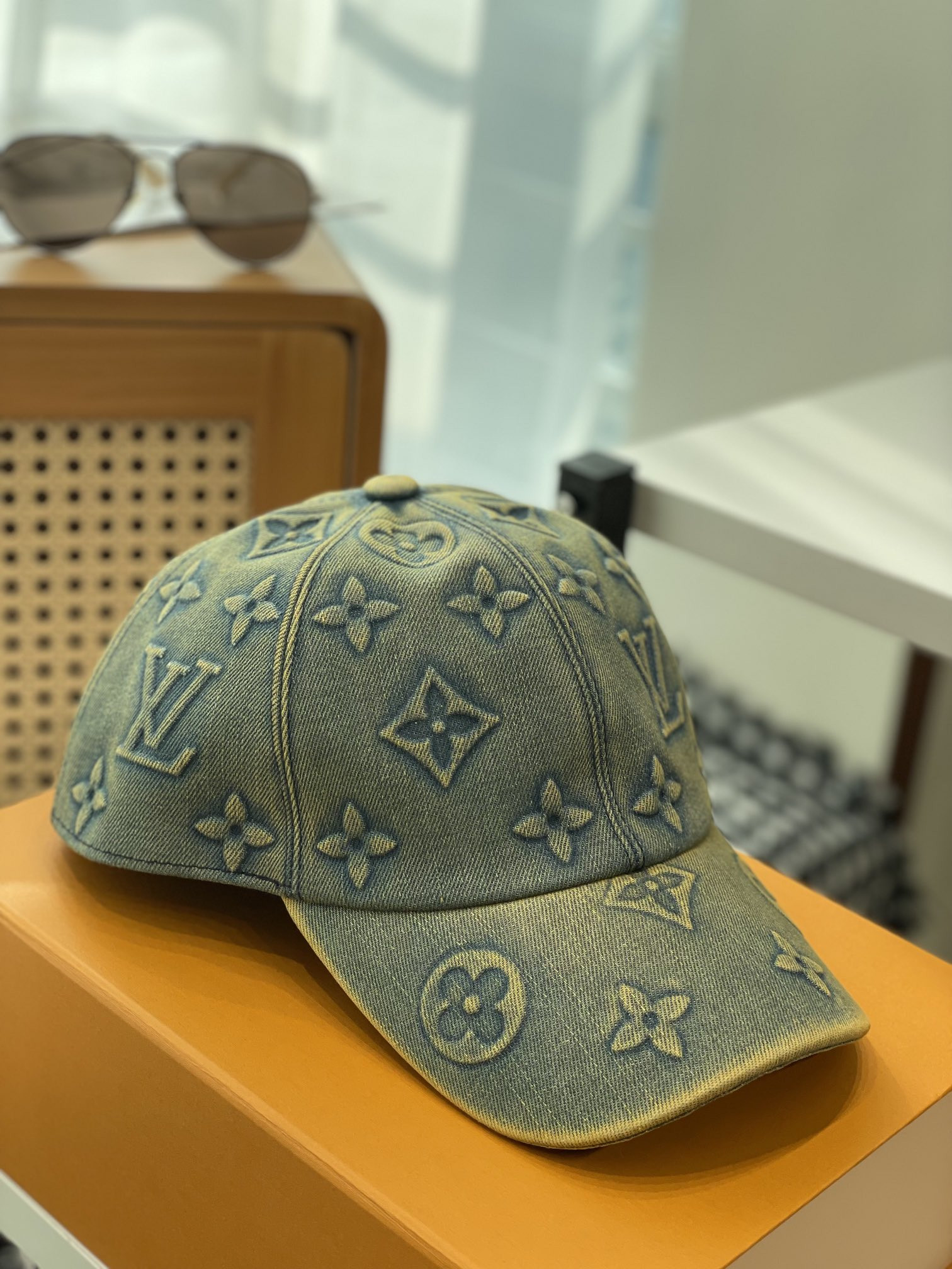 lvt Hat lvt Hat