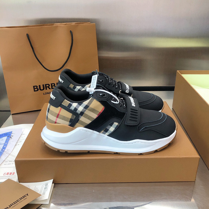 B**rry sneaker B**rry sneaker