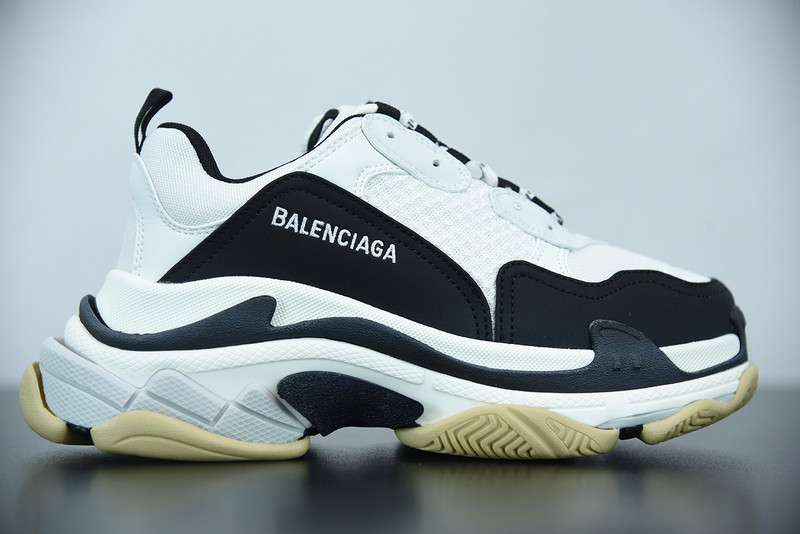bc triple s trainer 536737 w09om 9073 bc triple s trainer 536737 w09om 9073