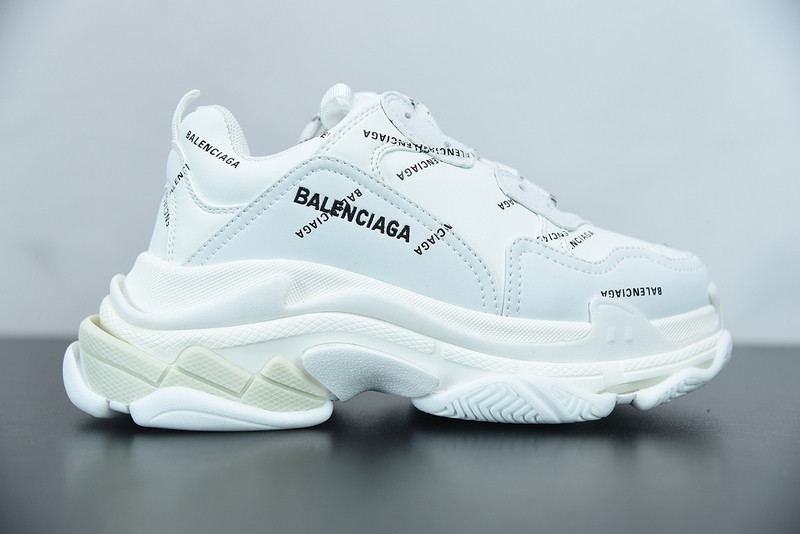bc triple s trainer white 524039 w06e2 2021 bc triple s trainer white 524039 w06e2 2021