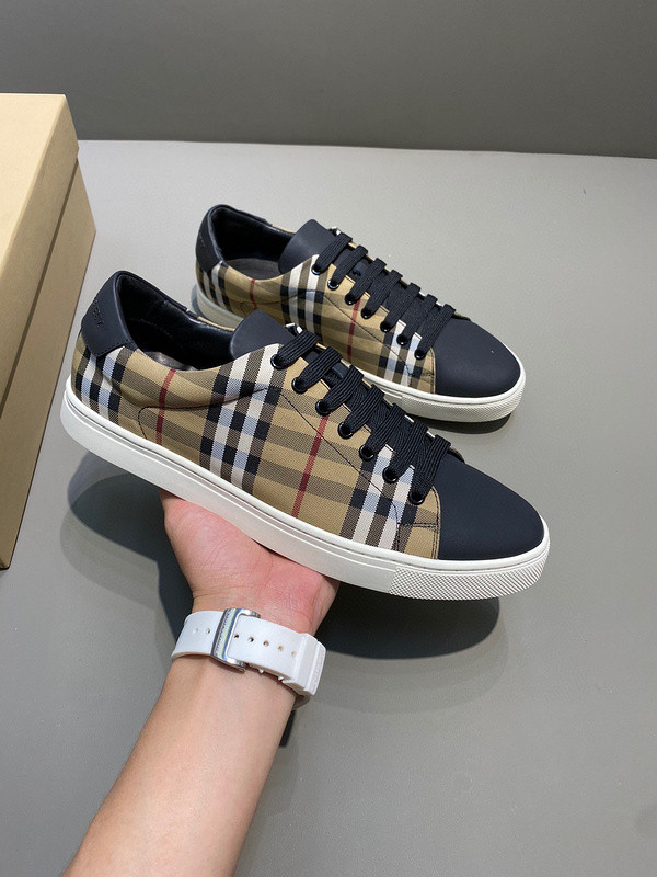B**rry sneaker B**rry sneaker