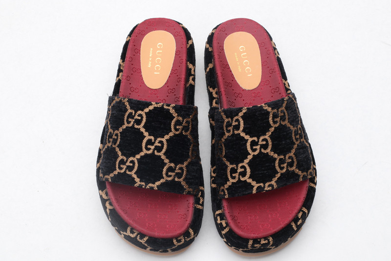 g*u*i sandals g*u*i sandals