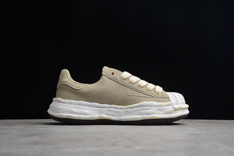 maison mihara yasuhiro sneaker