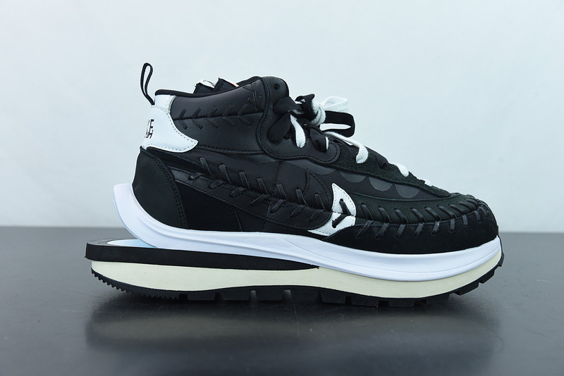 sacai x nike ldwaffle x jean paul gaultier black white dh9186-001 sacai x nike ldwaffle x jean paul gaultier black white dh9186-001