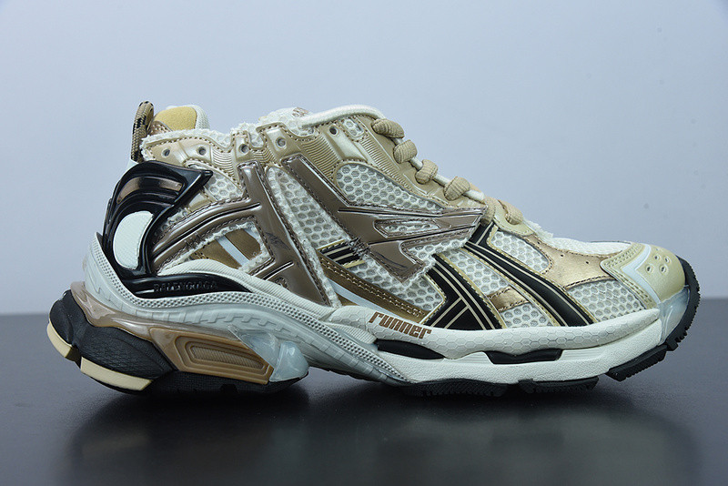 Ba*len*cia*ga runner sneaker Ba*len*cia*ga runner sneaker