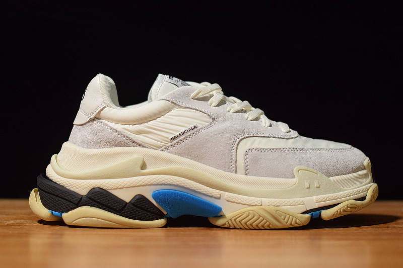 bc triple s trainer ''white'' 2018 500597 w09t1 9000 bc triple s trainer ''white'' 2018 500597 w09t1 9000