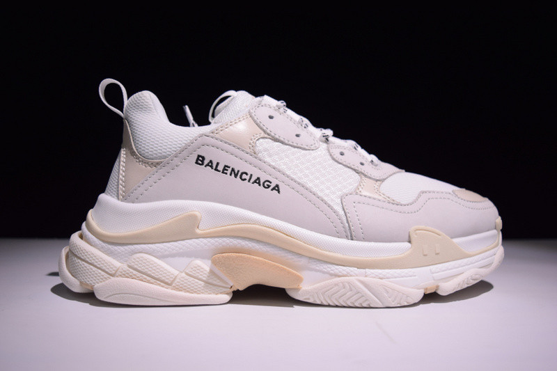 bc triple s trainer ''''white‘’ 483546 w06f1 9000 bc triple s trainer ''''white‘’ 483546 w06f1 9000
