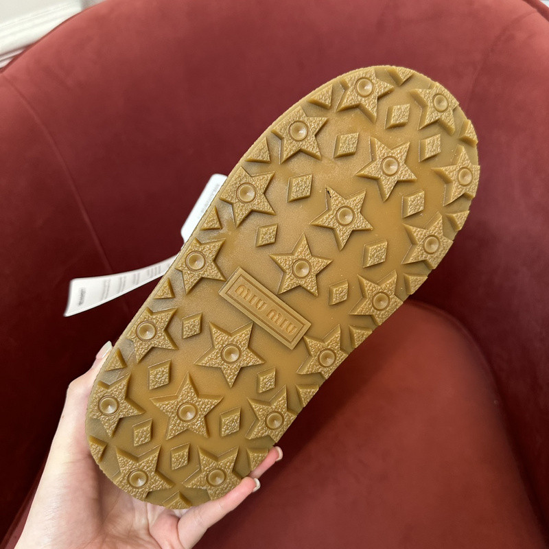 mIUMIU SNEAKER