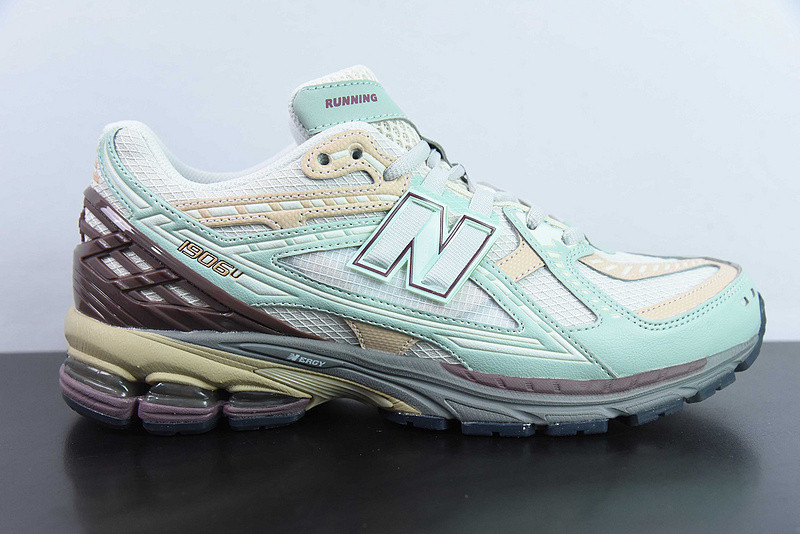 new balance sneaker new balance sneaker