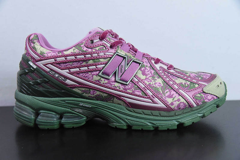 new balance sneaker new balance sneaker