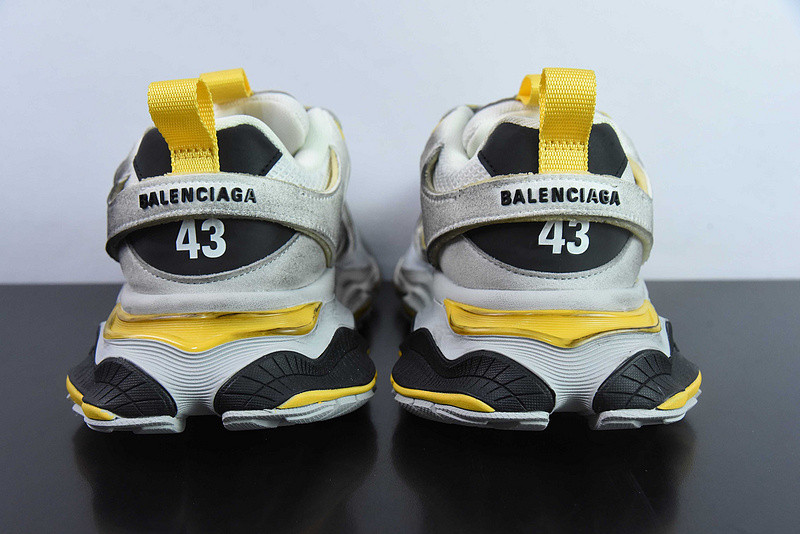 BC XL SNEAKERS