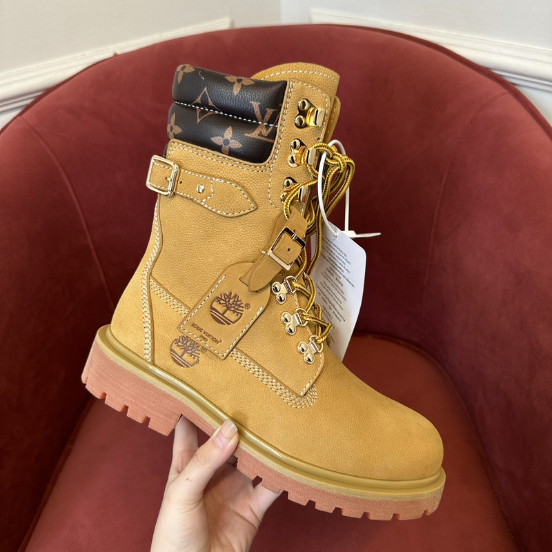 LVT BOOTS LVT BOOTS
