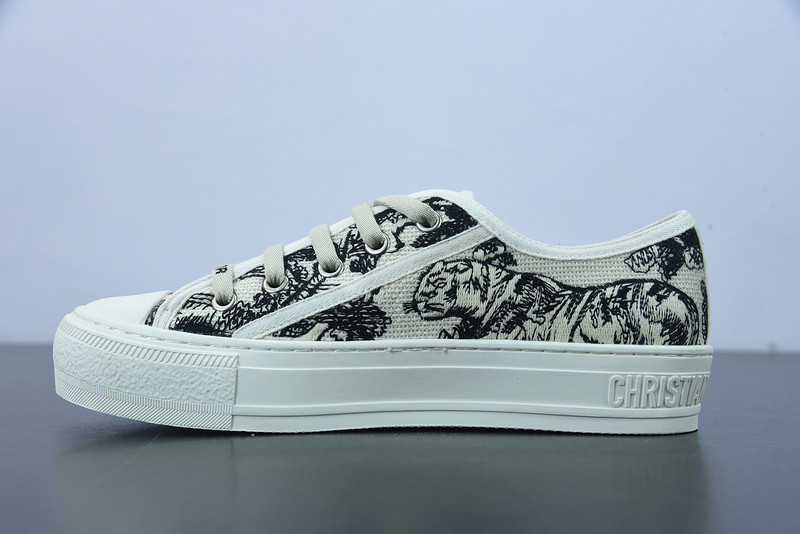 dio* x converse sneaker dio* x converse sneaker