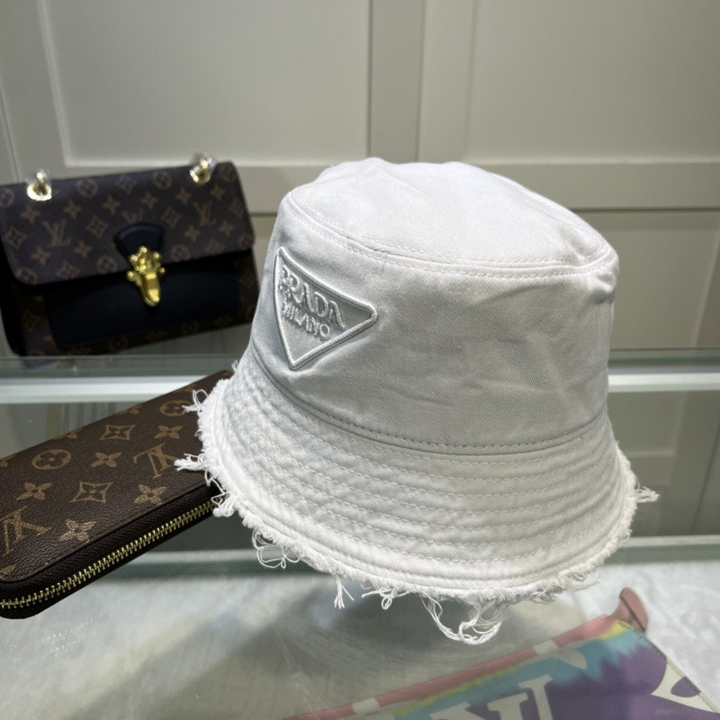 pra*a hat pra*a hat