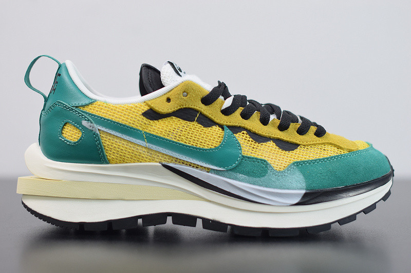 nike sacai nike pegasus vaporfly sp bv0073-103 nike sacai nike pegasus vaporfly sp bv0073-103