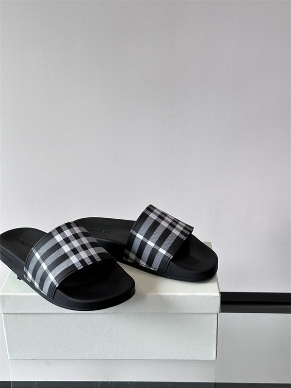 BURBERRY SLide BURBERRY SLide