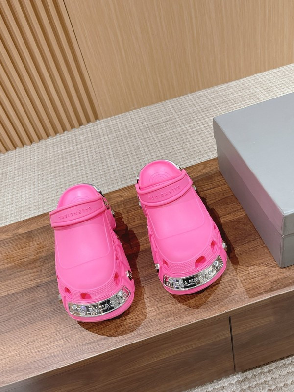 Cr*0*s x ba*len*cia*ga hardCr*0*s sandal Cr*0*s x ba*len*cia*ga hardCr*0*s sandal