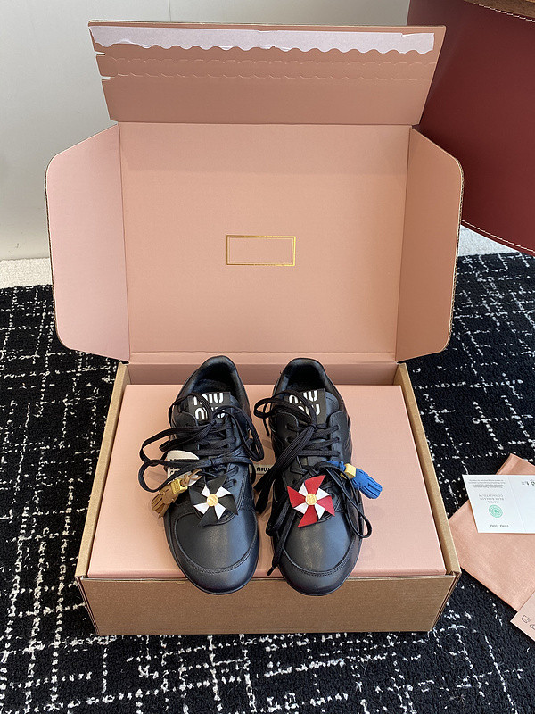 MIUMIU SNEAKER